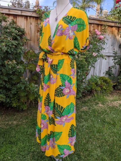 Bright Yellow Tropical Dress with Pockets - Image 5